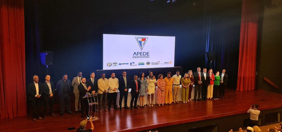 El ingeniero Jesús Berrío asumió la presidencia de Apede Colón