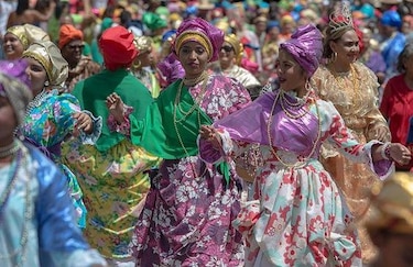 Carnaval venezolano  festeja entre crisis y violencia