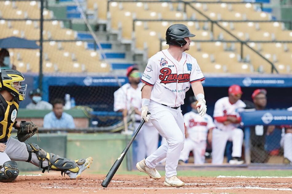 Astronautas caen ante Venezuela y quedan en coma