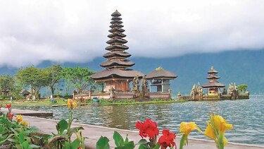 La naturaleza amenaza a Indonesia