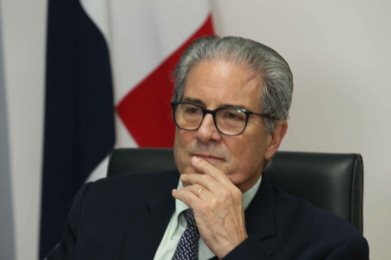 Unificar el sistema de salud es apremiante: la división dificulta la gestión del recurso