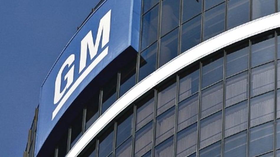 General Motors amenaza con mudar producción a México