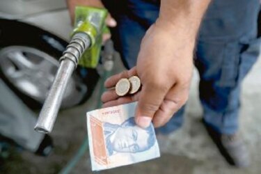 Venezuela cierra frontera con Colombia de noche