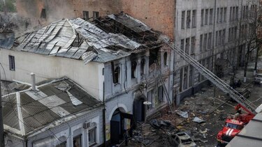 Los ‘héroes de Járkov’ que rescataron a 48 niños de un jardín de infantes que fue atacado por drones rusos en Ucrania