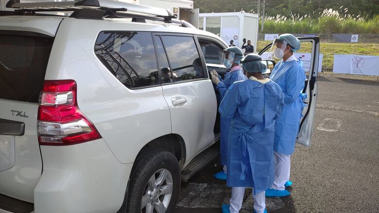 Empiezan a funcionar los autorápidos de vacunación en Colón y Panamá Oeste