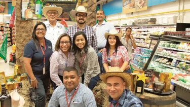 Supermercados Romero llevó a cabo el ‘Día de Vaqueros’
