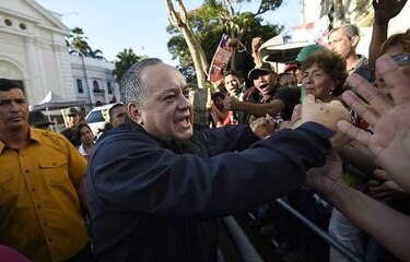 Chavismo descarta elecciones anticipadas en Venezuela