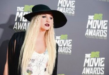 Documentan la vida loca de Kesha