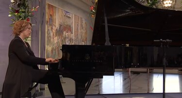 Hija de María Corina Machado recibe el Premio Nobel de la Paz dedicado a todos los venezolanos