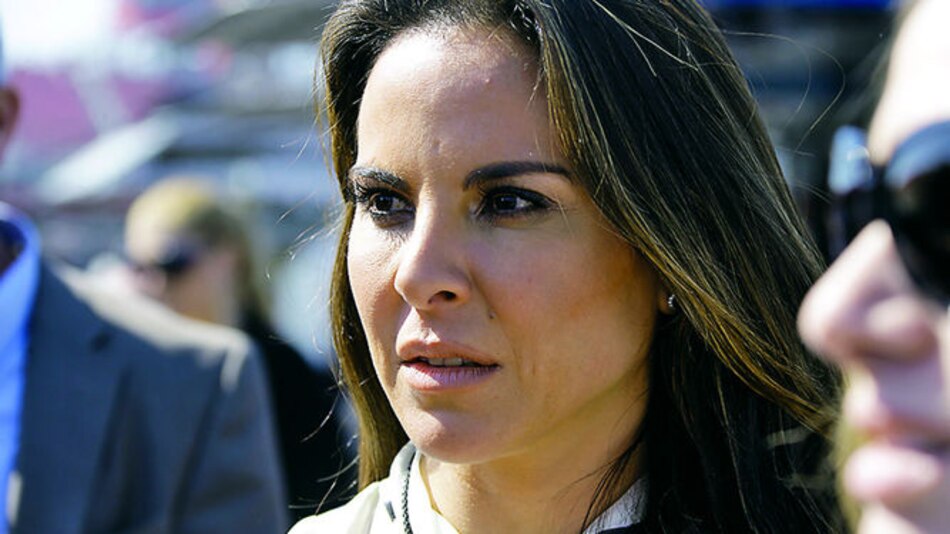 Padre de actriz Kate del Castillo dice que su hija está limpia de vínculos con 'Chapo'