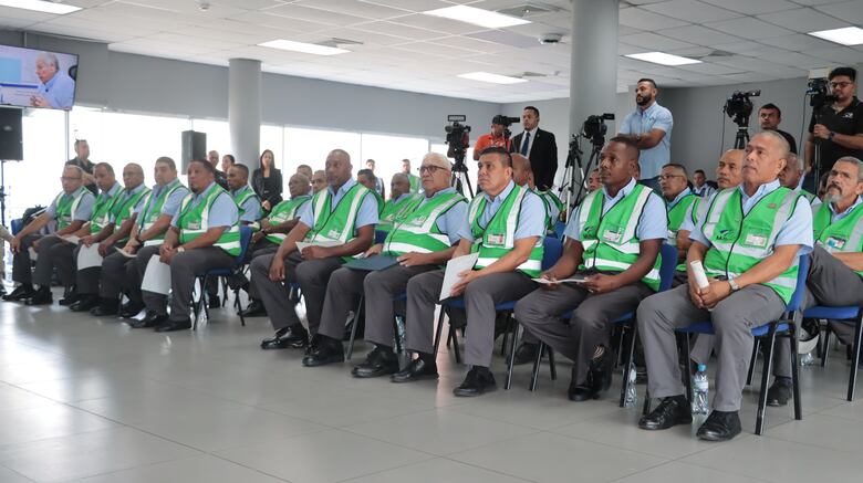 Mi Bus enfrenta falta de piezas y retrasos; ministro de la Presidencia pide paciencia