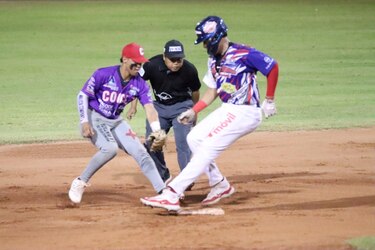 Este sábado arranca la semifinal del béisbol juvenil; equipos escogen sus refuerzos