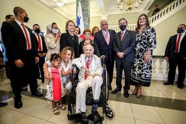 Cinco ciudadanos panameños son distinguidos con la medalla Victoriano Lorenzo