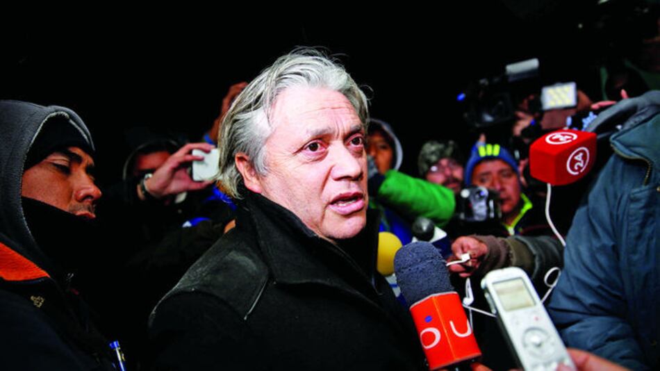 Bolivia devuelve a dos carabineros chilenos