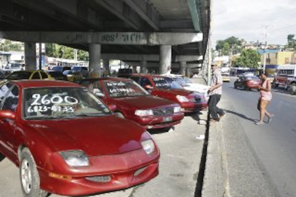 Vendedores se toman paso en San Miguelito