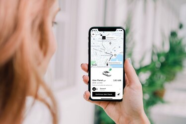 Demandan ante la Corte decreto que regula las plataformas de transporte