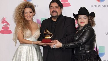 Erika Ender y Omar Alfanno ganan premio Grammy Latino