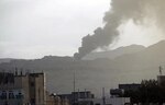 Al menos 141 muertos en Yemen, a donde no llega la ayuda humanitaria
