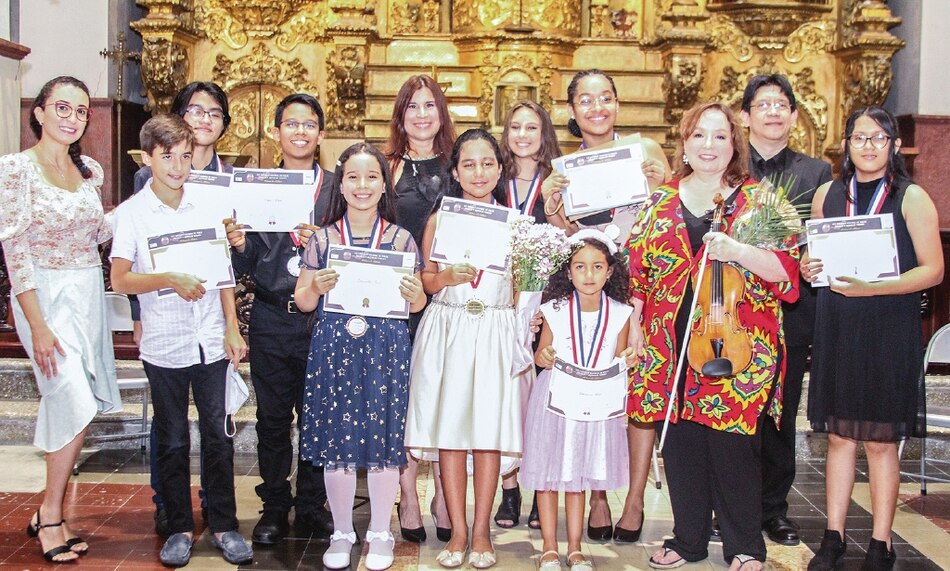 Panamá destaca en primer concurso de violín