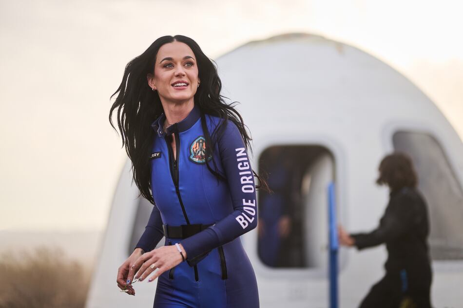 Así se sintió Katy Perry luego de ver la tierra durante su viaje al espacio