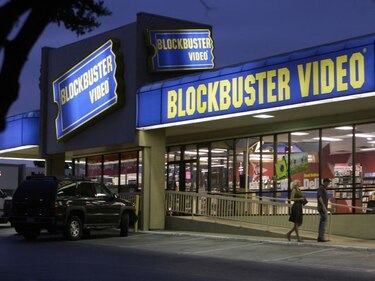 Mexicano Grupo Elektra comprará tiendas Blockbuster en México