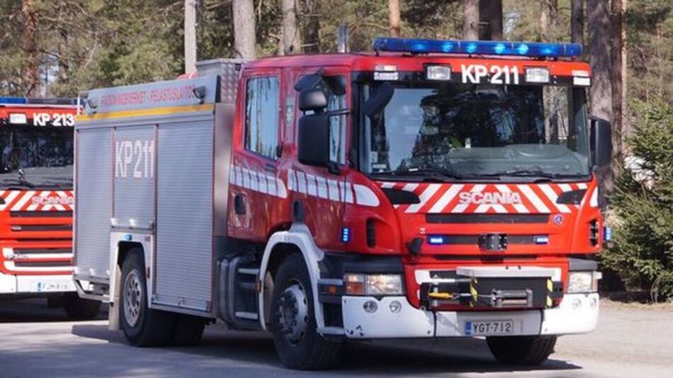 Intento de matar a víbora con gasolina incendia casa