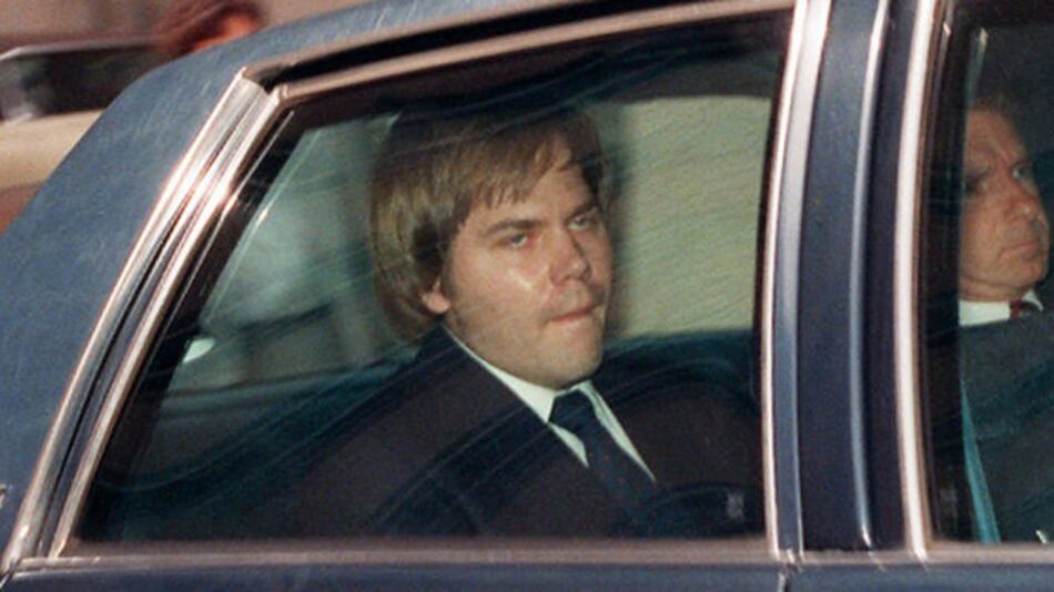 Hombre que intentó asesinar a Reagan pide su libertad