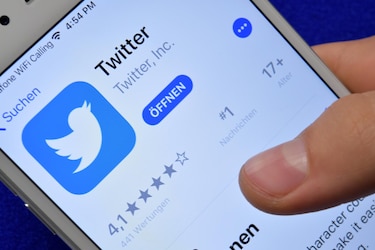 Twitter prueba el uso de un documento de identidad para verificar al usuario