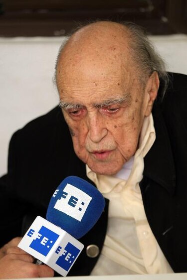 Oscar Niemeyer presenta cuadro 'preocupante'