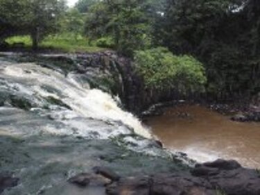 ¿QUÉ PASÓ CON...? Un balneario sumergido en el abandono