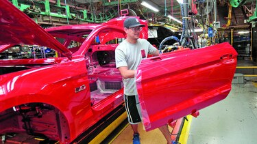 Camionetas lideran venta de autos en EU