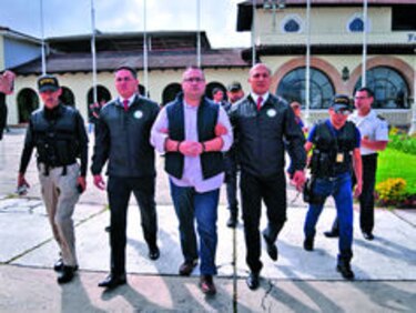 Periodistas mexicanos exigen investigar al exgobernador Javier Duarte por asesinatos de colegas