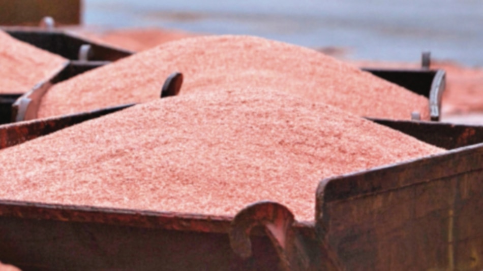 Extracción de oro y plata en Perú disminuye en mayo