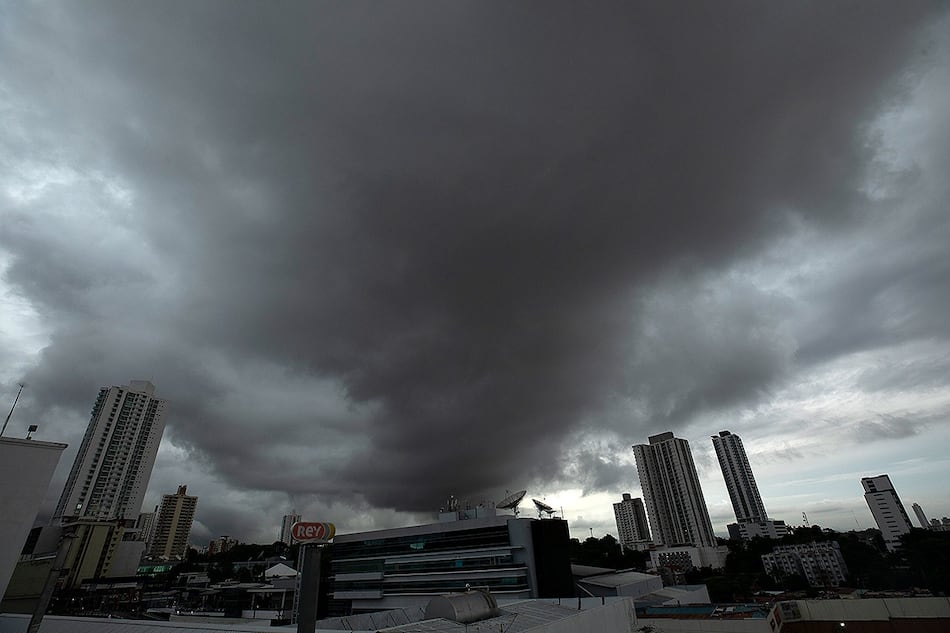 Imhpa emite aviso de vigilancia por la llegada de la onda tropical 13 y el paso por la región del huracán Beryl