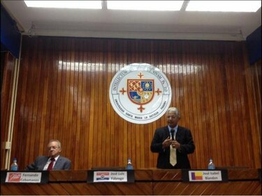 Grandes ausentes en foro de alcaldes capitalinos