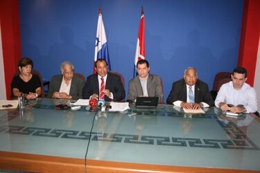 PRD entregará a partir de noviembre formularios para el Parlacen