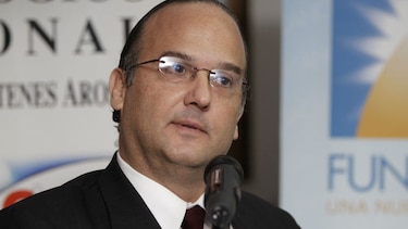 Dictan medida cautelar de impedimento de salida del país a Javier Díaz