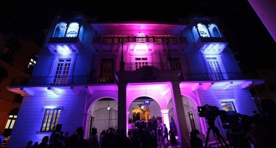 Lanzan campaña de detección temprana de cáncer de mama y próstata