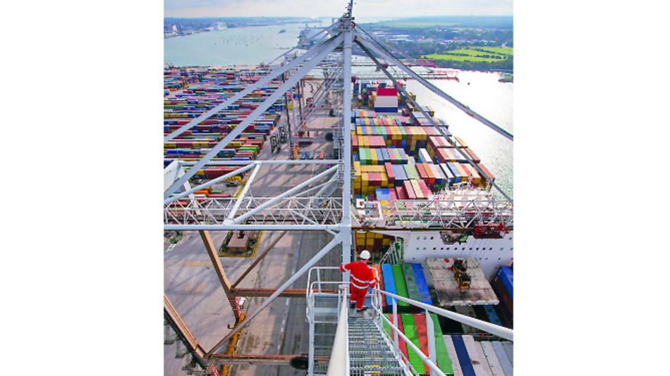 Navieras chinas y francesas se alían