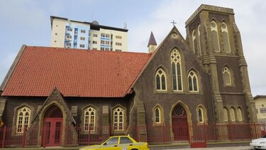 150 años de devoción episcopal a orillas del mar