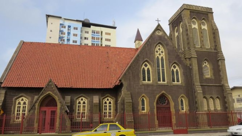 150 años de devoción episcopal a orillas del mar