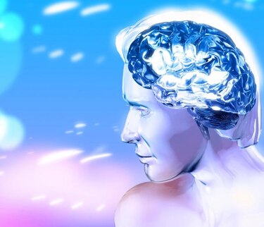 Casco de electrodos permite marcar goles sólo con la imaginación