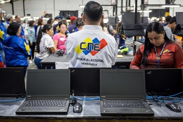 Venezuela encara unos comicios empañados por detenciones y un presunto plan ‘terrorista’