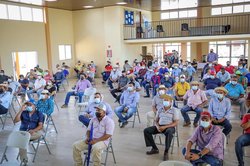 Productores reciben más de 1.2 millones de dólares por parte del Gobierno