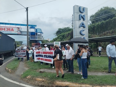 Protestas en la Unachi: funcionarios y estudiantes exigen salida de la rectora Etelvina Medianero de Bonagas