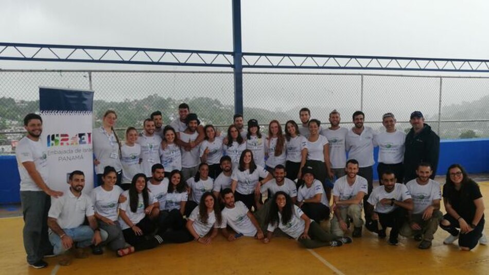 Jóvenes de Israel hacen voluntariado en la ciudad y San Miguelito