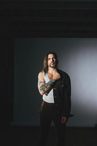 El colombiano Juanes lanza ‘Amores prohibidos’, una cumbia rockera