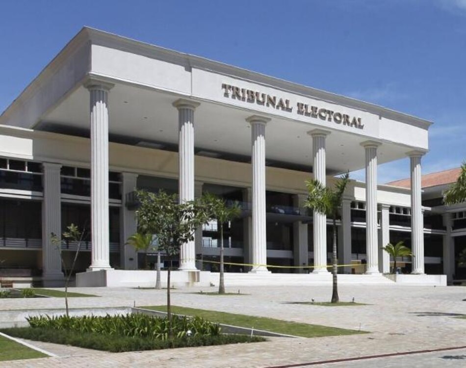 Tribunal Electoral empieza entrega de credenciales a candidatos proclamados