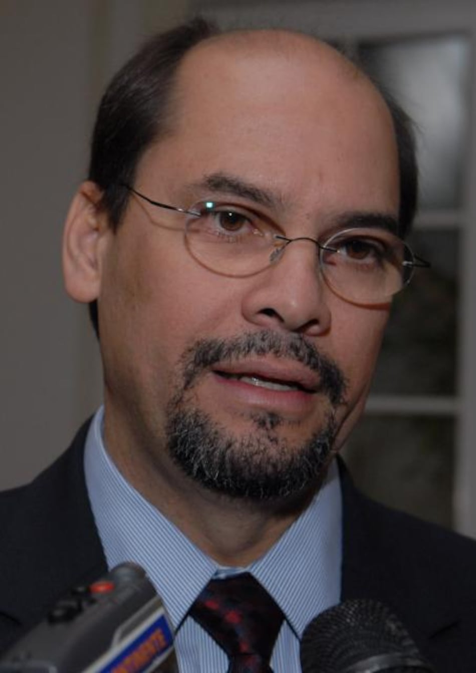 Arias dice que es capaz de continuar con la gestión de Martinelli en 2014