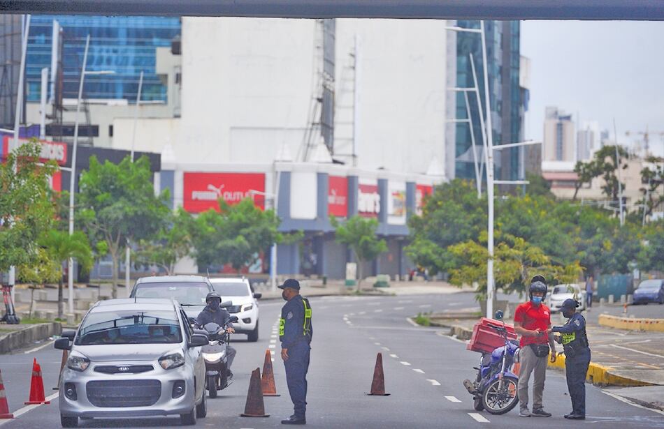 Las libertades civiles, otra de las víctimas de la pandemia